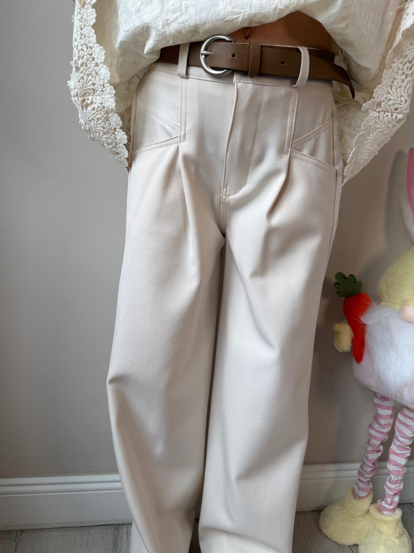 Pantaloni Helda( curea inclusa)