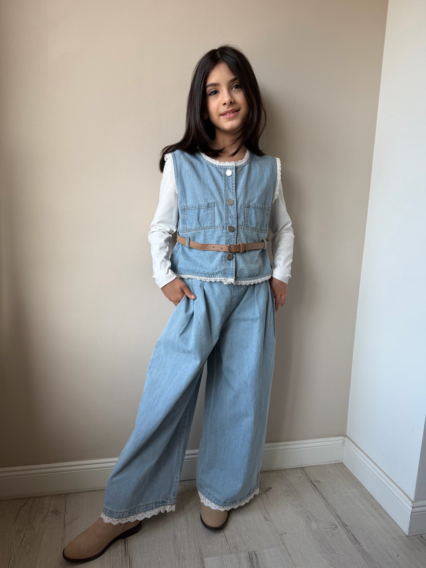 Compleu Sahana (vesta+pantaloni)