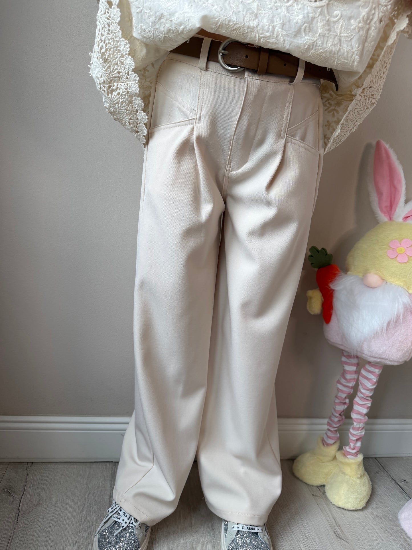 Pantaloni Helda( curea inclusa)