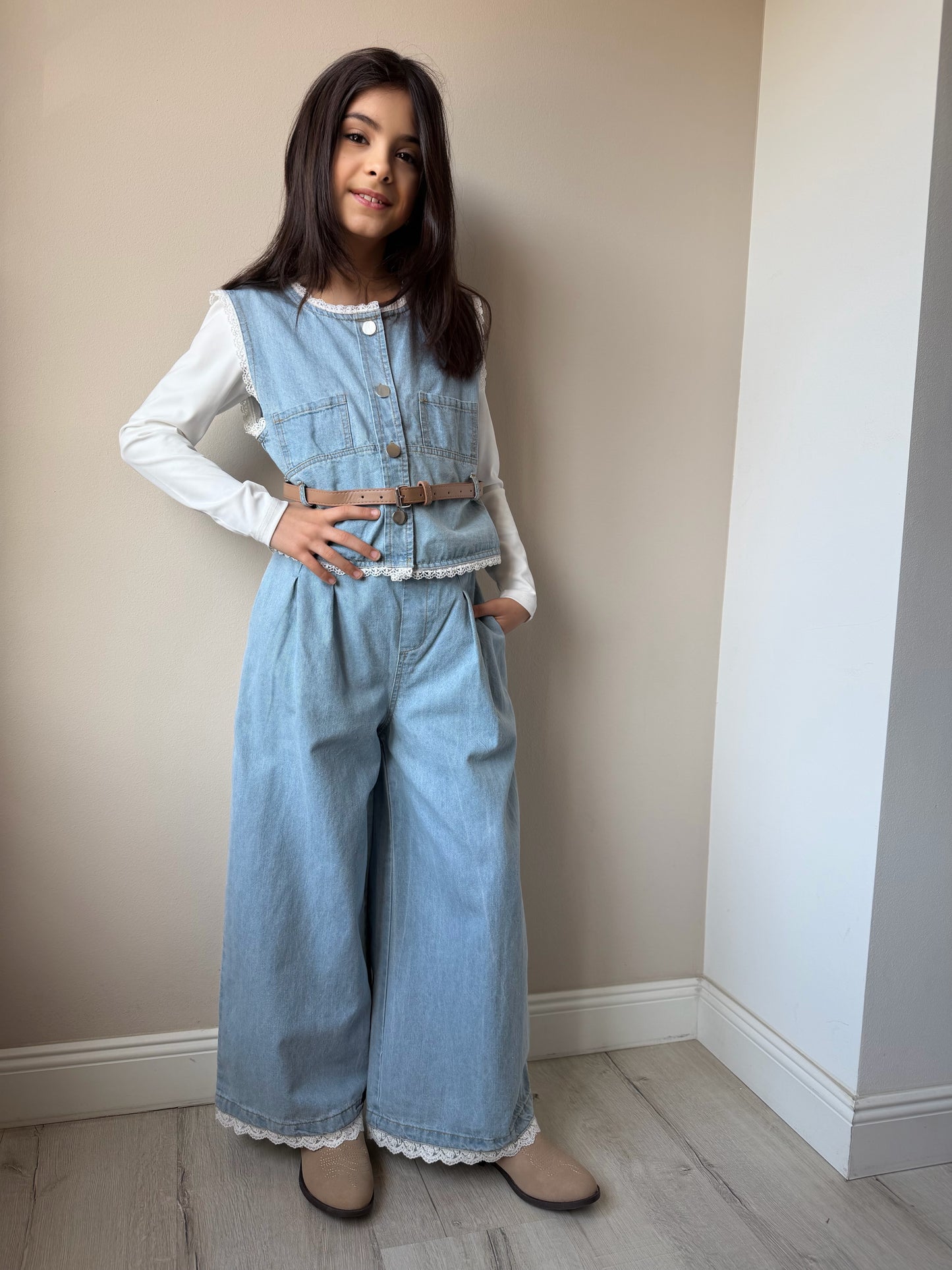 Compleu Sahana (vesta+pantaloni)