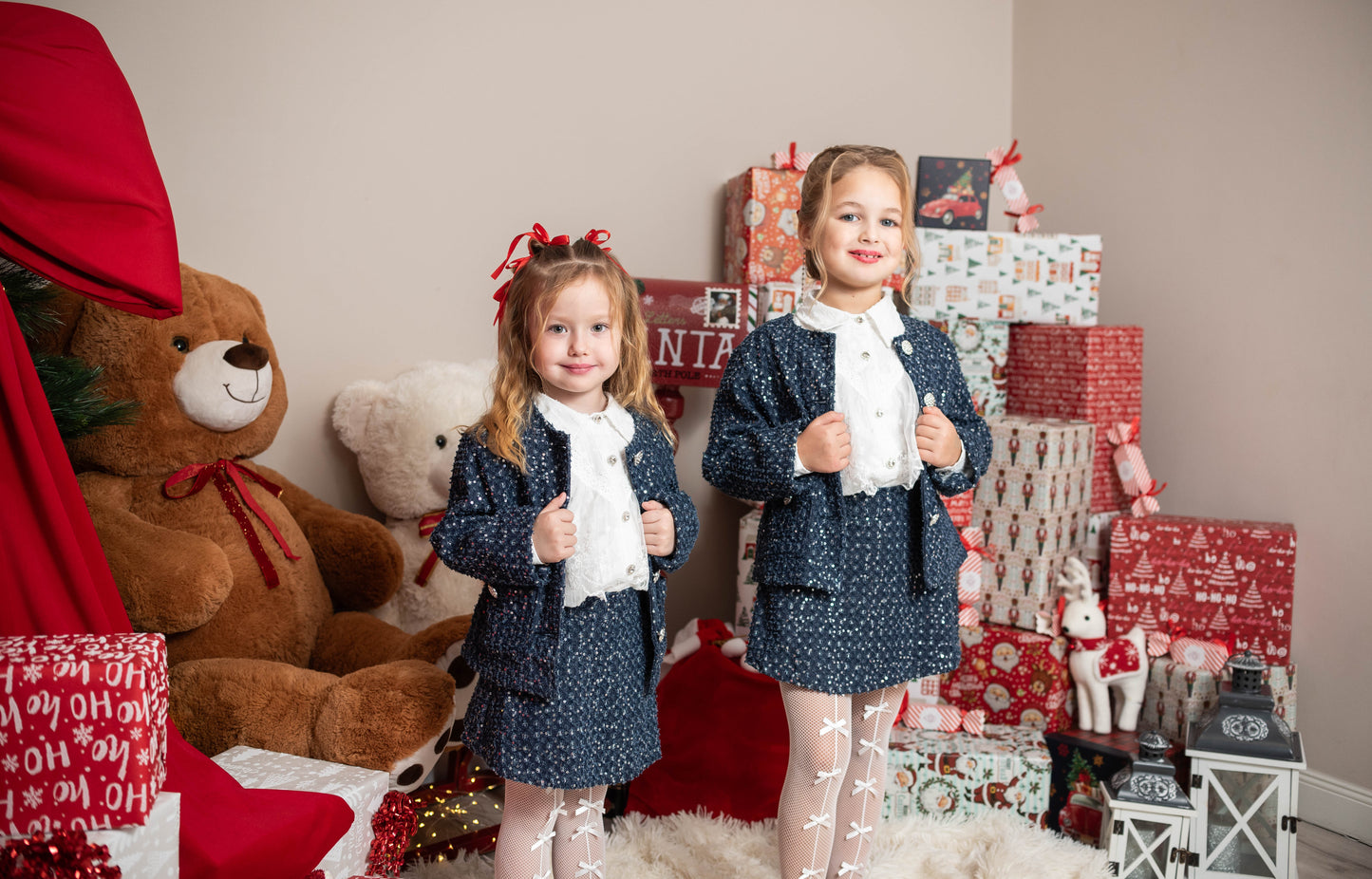 Costum Lari(sacou+fustă pantalon)